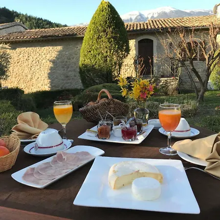 La Clue/ Le Jas Du Ventoux 4*